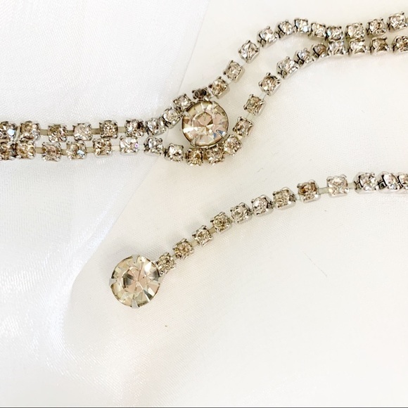 Women’s VintAge Rhinestone Belt Hook Clasp! 39” long! Can clasp at 31”!